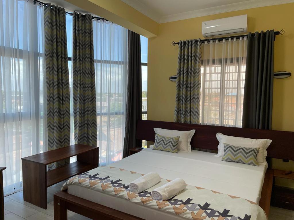 Havana Hotel Morondava Exterior foto